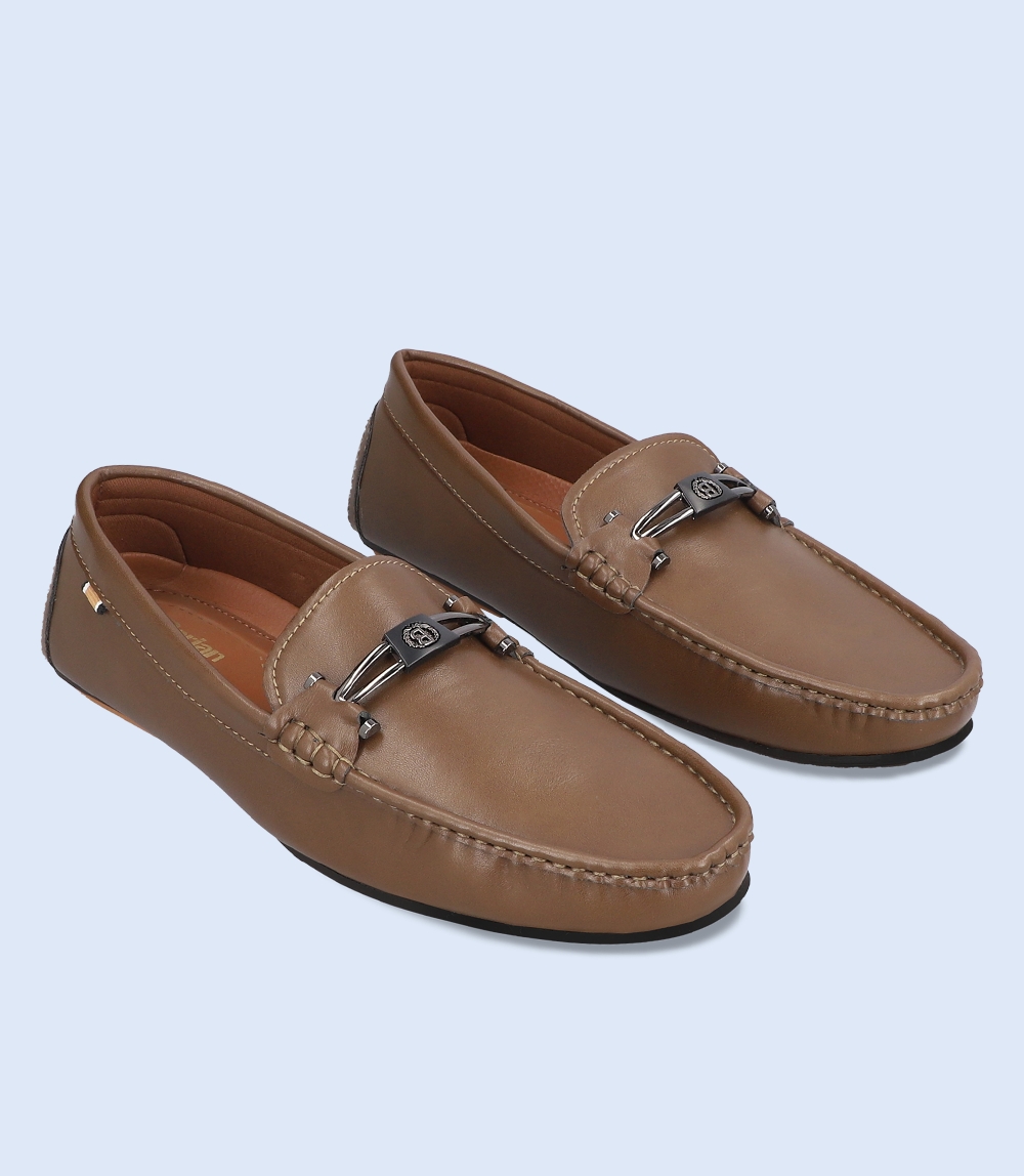 Khaki loafers 2025