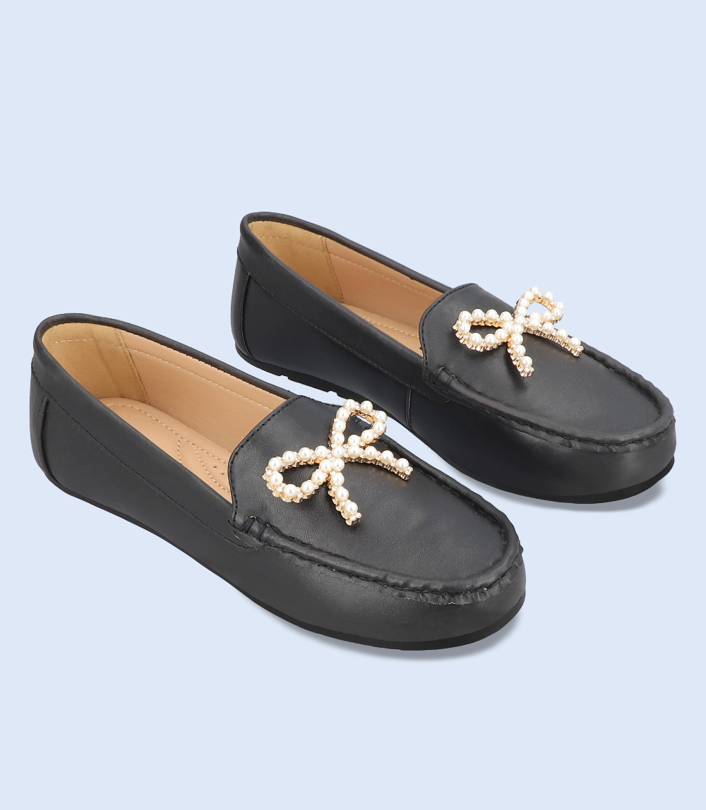 BW9640 BLACK Women Comfort Moccasins Borjan