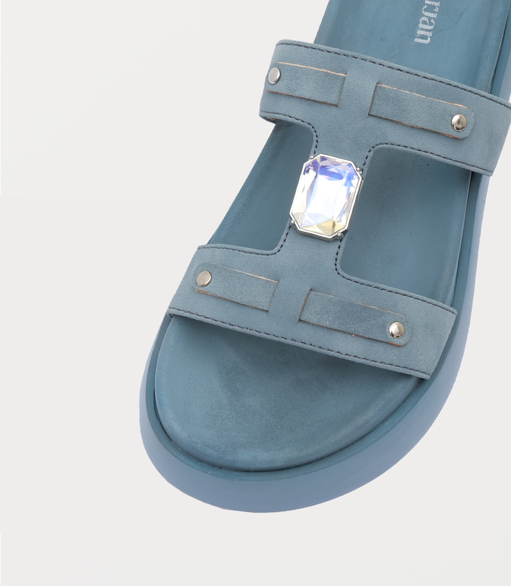 LIGHT BLUE