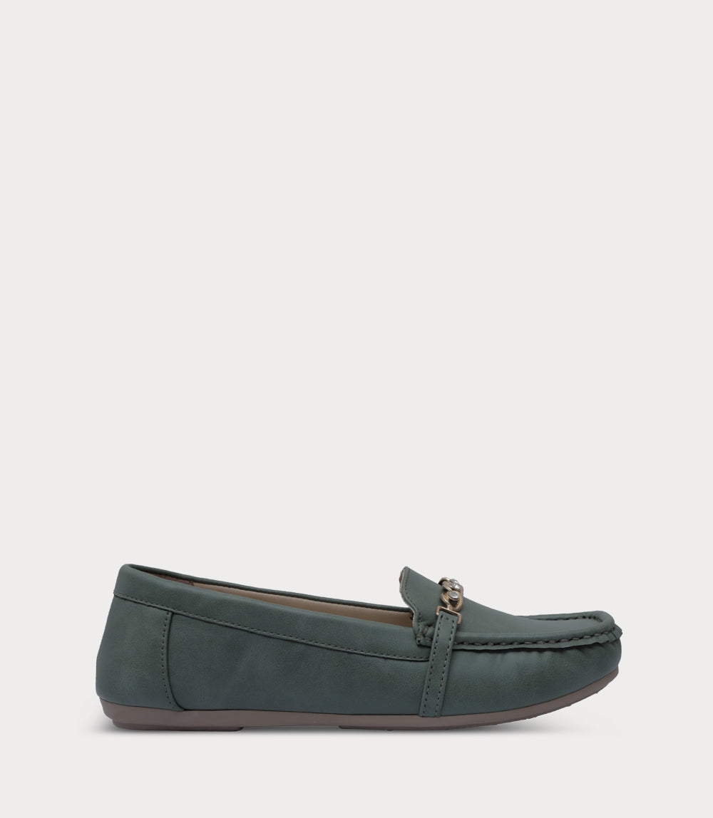 GREEN