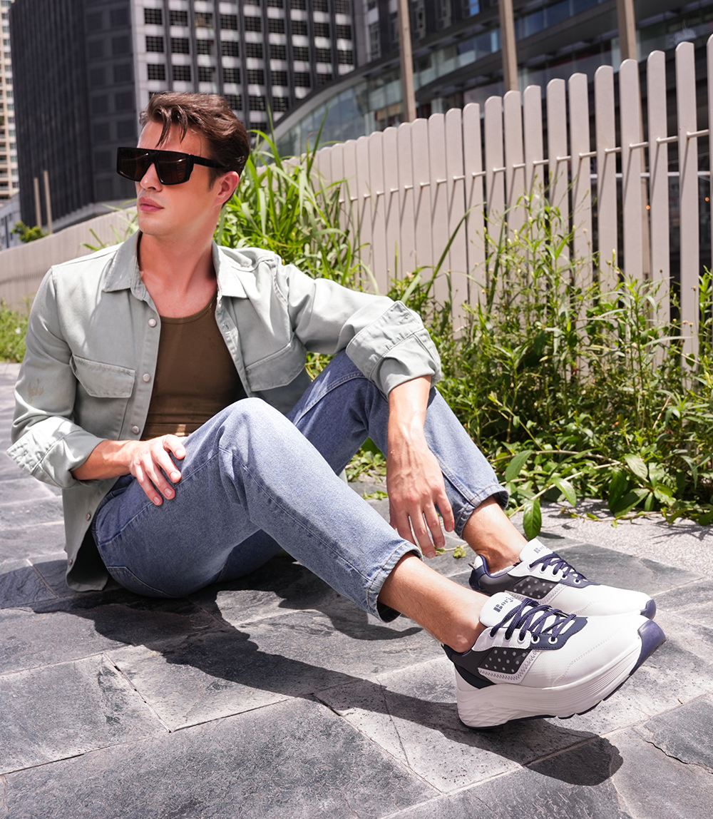 Men Sneakers-WHITE