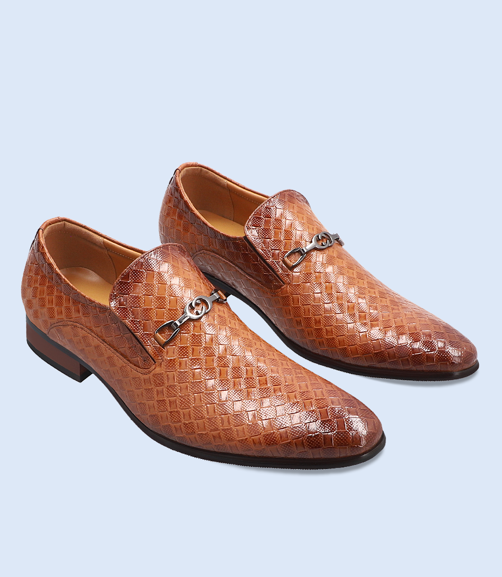 Borjan Shoes - This weekend make an impact with our Men's Formal Range!  Available at Borjan, in stores & online M5985, Rs.6, 990/- www.borjan.com.pk/products/M5985  #borjanshoes #shopnow #shoponline #formalwear #wedding #menshoes  #menformals