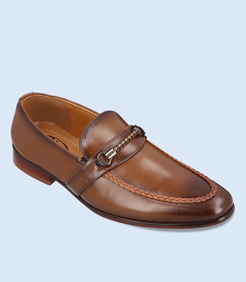 Borjan Shoes - Get FLAT 50% OFF on a range of men's formal shoes with  Winter Sale! Shop from Borjan, available in stores & online. M5975 WAS: PKR  8,040 NOW:PKR 4,020 Shop