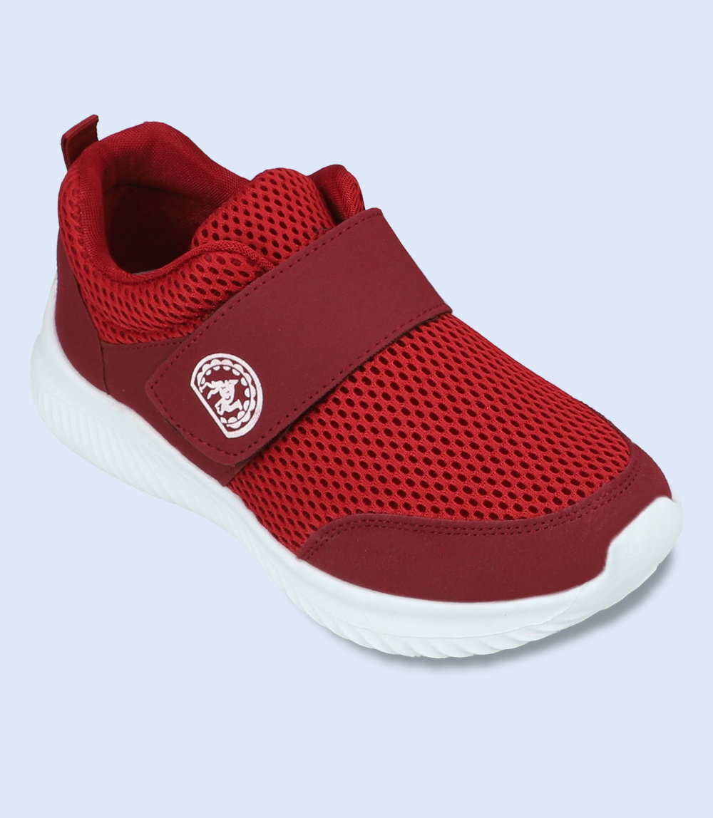 Maroon colour sports shoes on sale