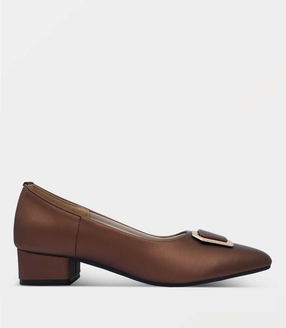 Women Court Shoes-BROWN