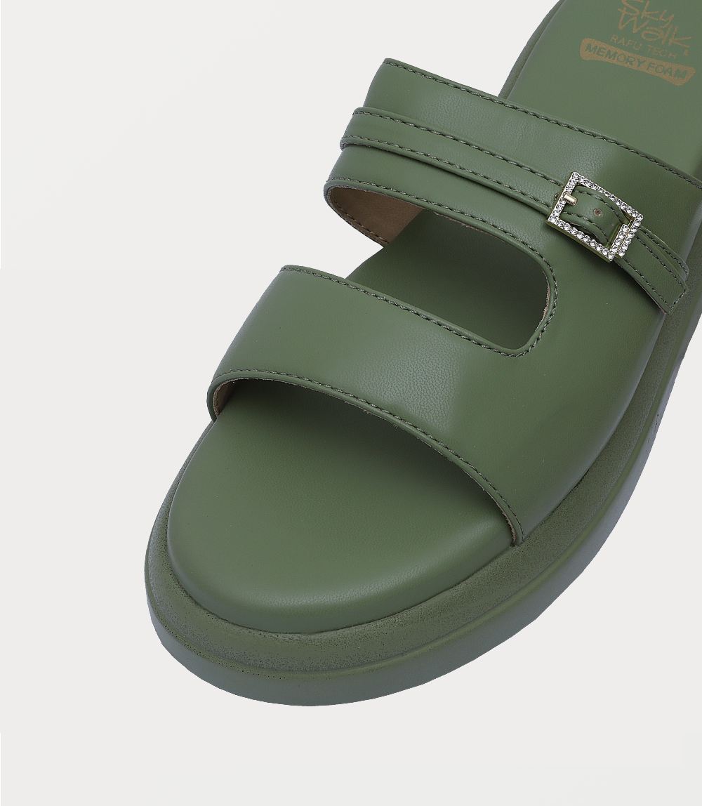 GREEN